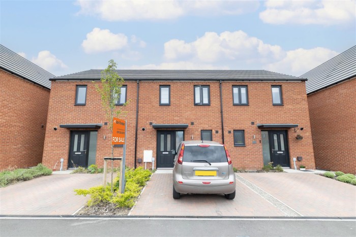 2 Bedroom House - Terraced