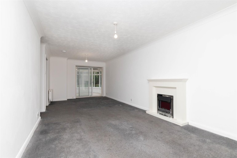 Lounge Dining Room