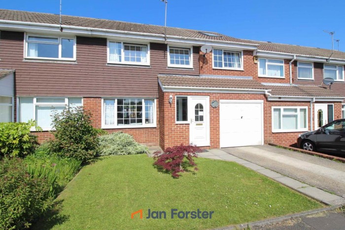 4 Bedroom House - Terraced